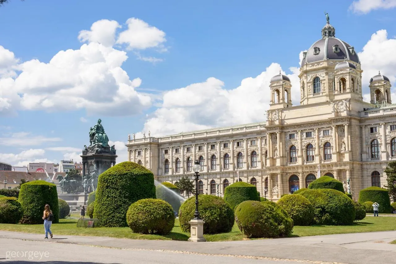 Balcony Dream Mariahilf Apartment Vienna