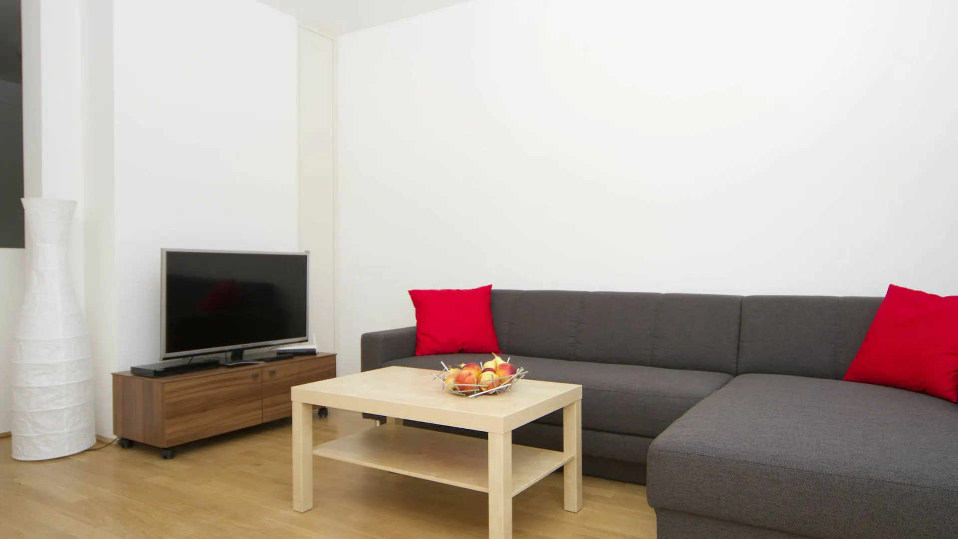 Kaiser Loft by ichbucheAT Wien