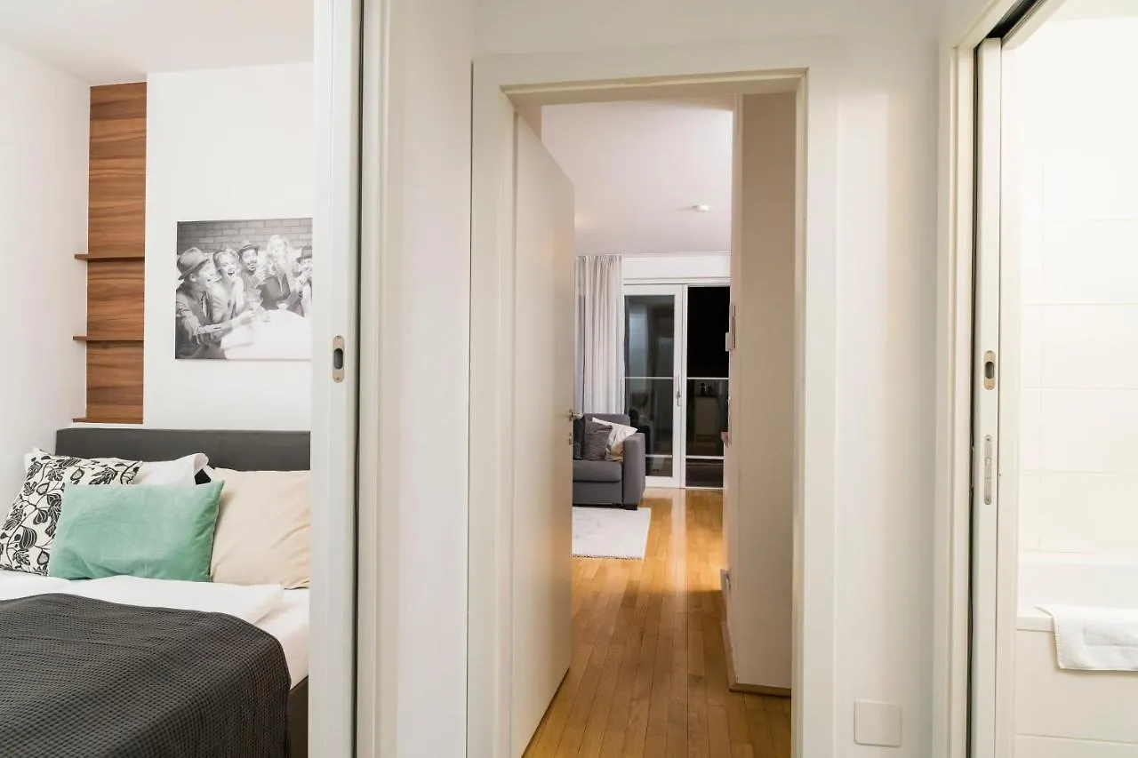 Kaiser Loft by ichbucheAT Wien Apartment