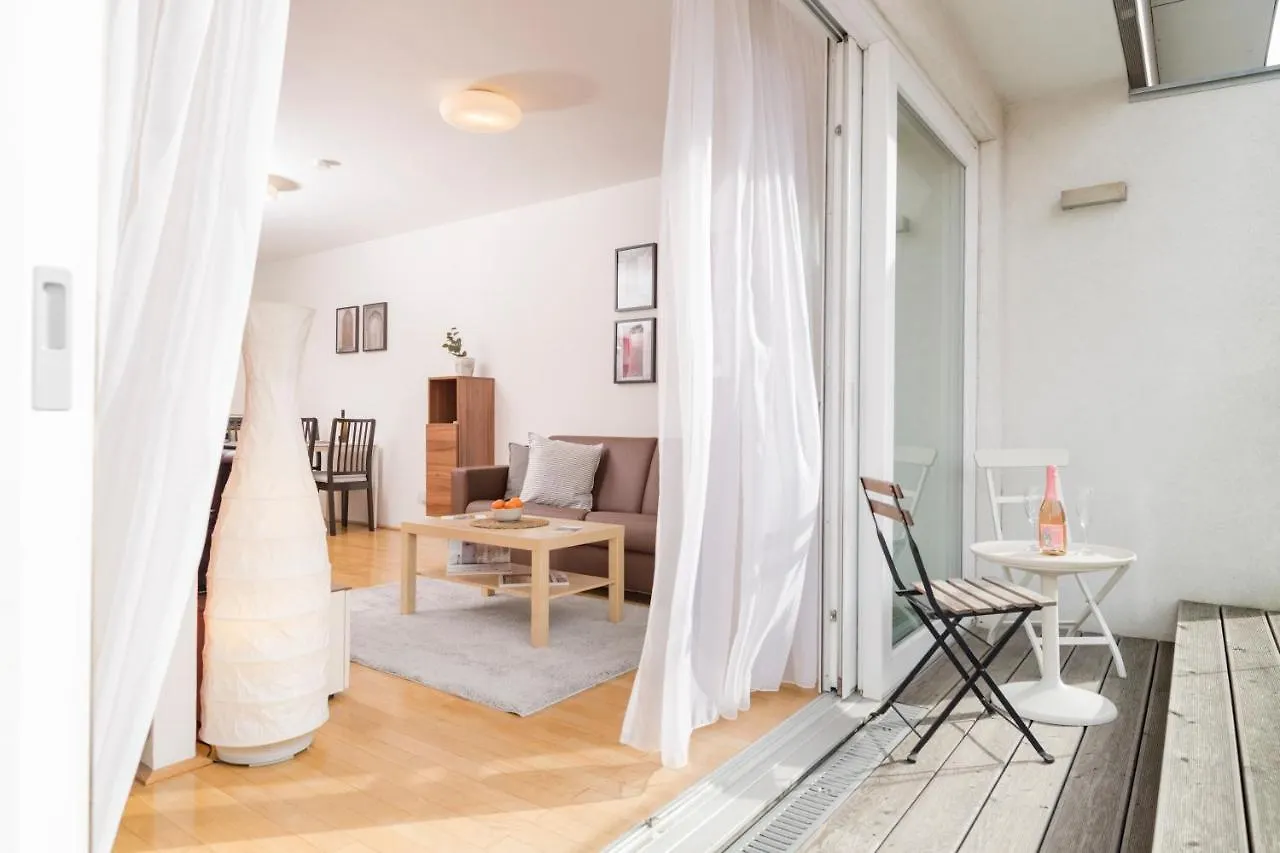 Kaiser Loft by ichbucheAT Wien Österreich