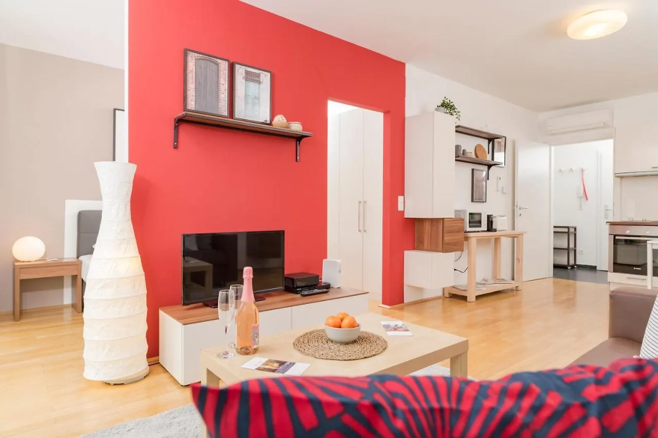 Kaiser Loft by ichbucheAT Wien